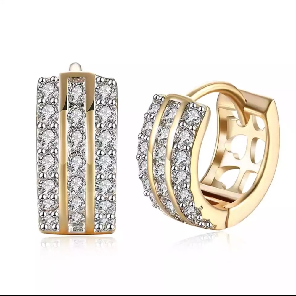 New 18K Gold Plated Round Hoop Earrings - Picture 1 of 5